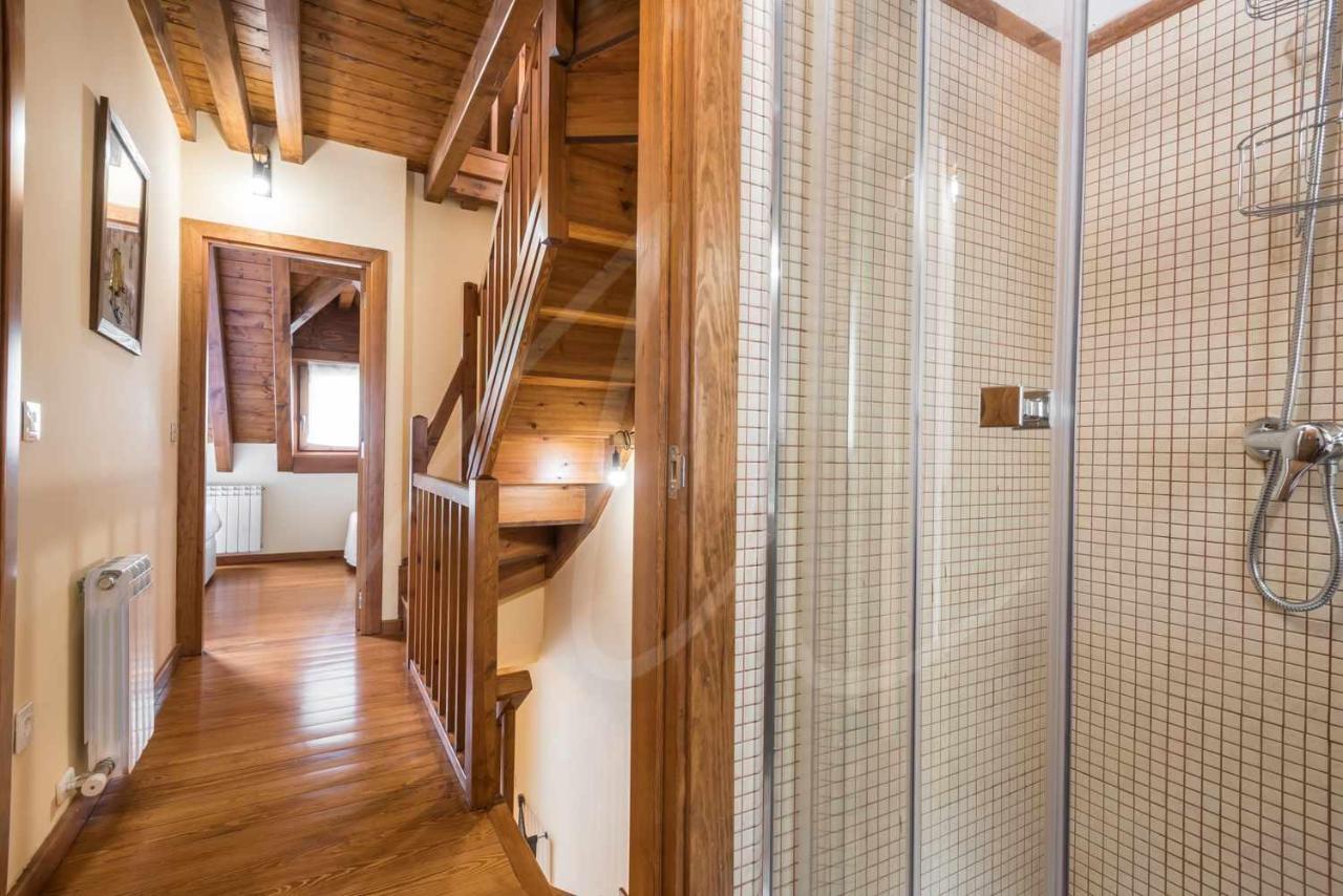 Casa Artiga De Lin By Seamount Rentals Les Bordes Экстерьер фото